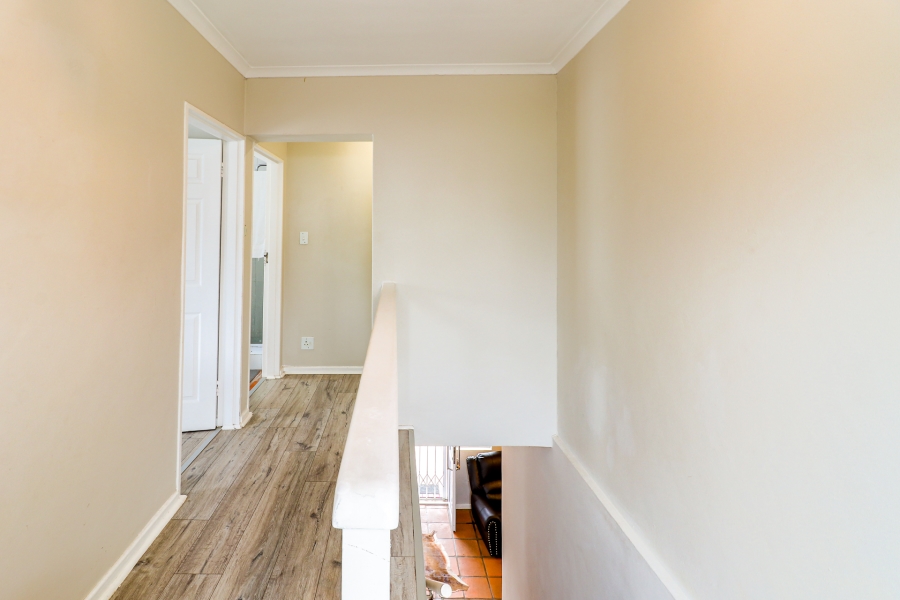 3 Bedroom Property for Sale in Paradyskloof Western Cape
